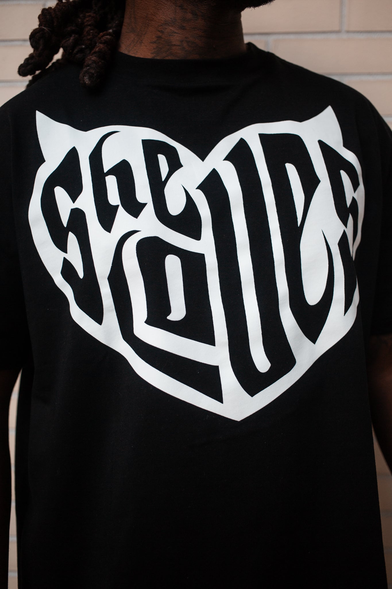 Tee Black SheLoves